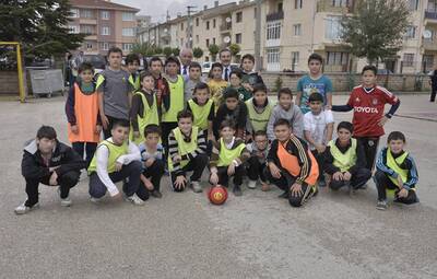 "EĞİTİM KURUMLARININ YANINDAYIZ"